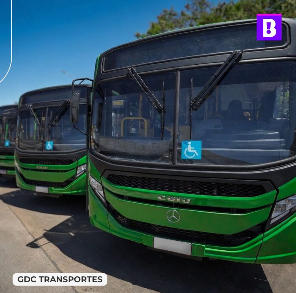 Nova frota de ônibus é apresentada à população em Eunápolis